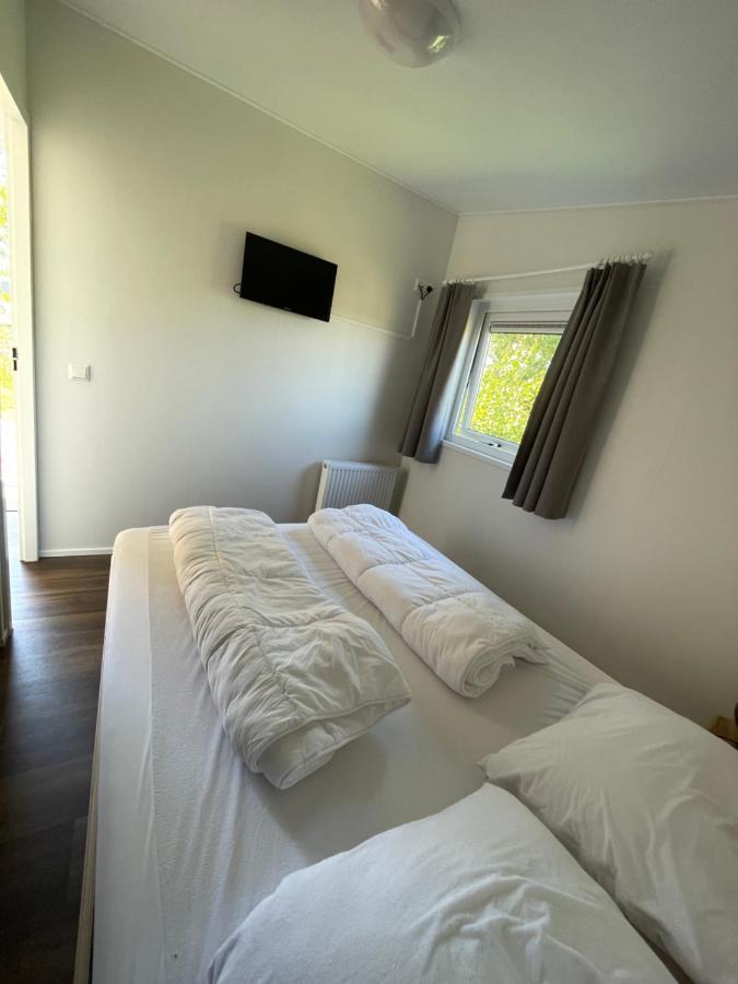 Camping De Duinhoeve Chalet Zeeland Not For Companies Бург-Хамстеде Экстерьер фото